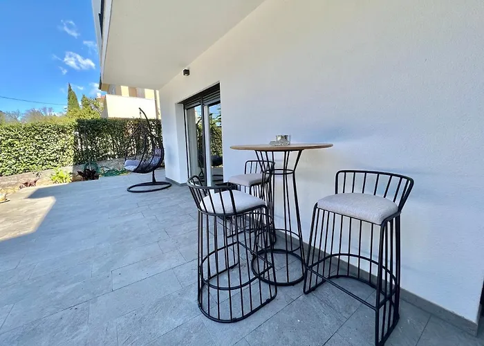 Fantasia Del Mare Apartment And Rooms